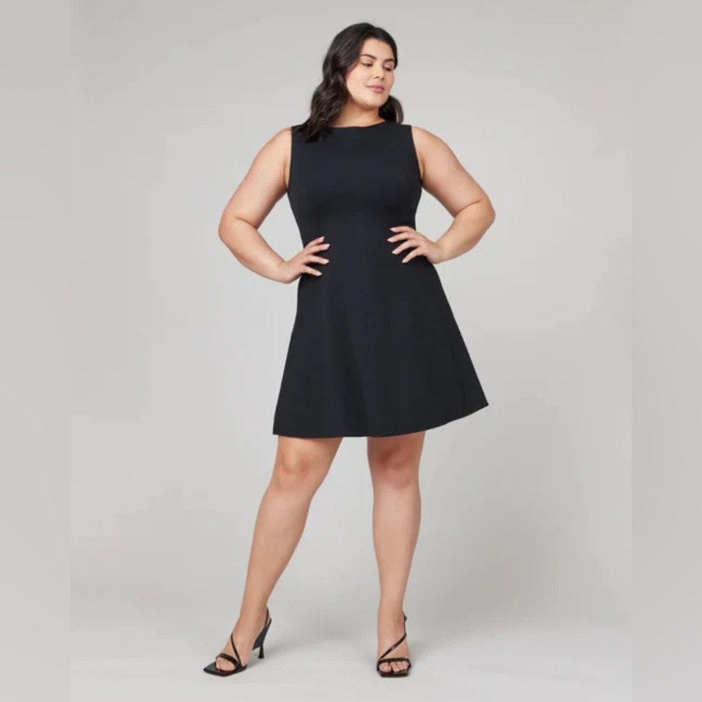 SPANX The Perfect Fit & Flair Dress